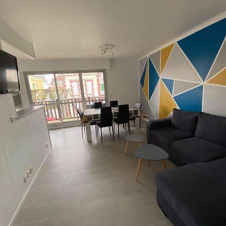 Cabourg Centre, Appartement Pour 4 Personnes A 100M De La Mer Экстерьер фото