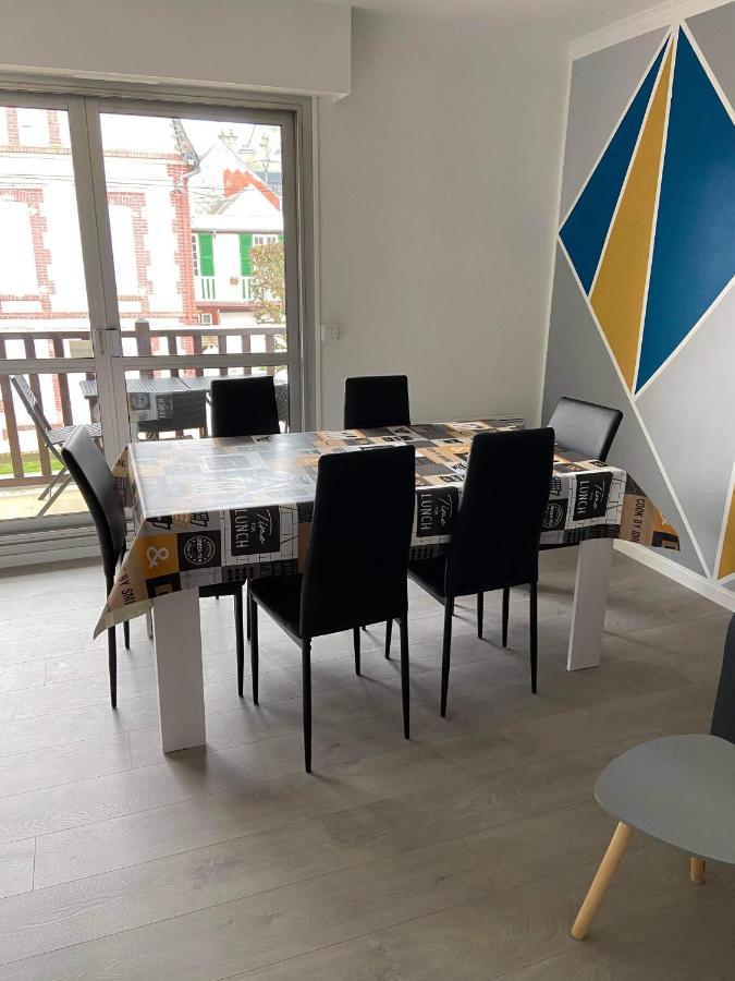 Cabourg Centre, Appartement Pour 4 Personnes A 100M De La Mer Экстерьер фото